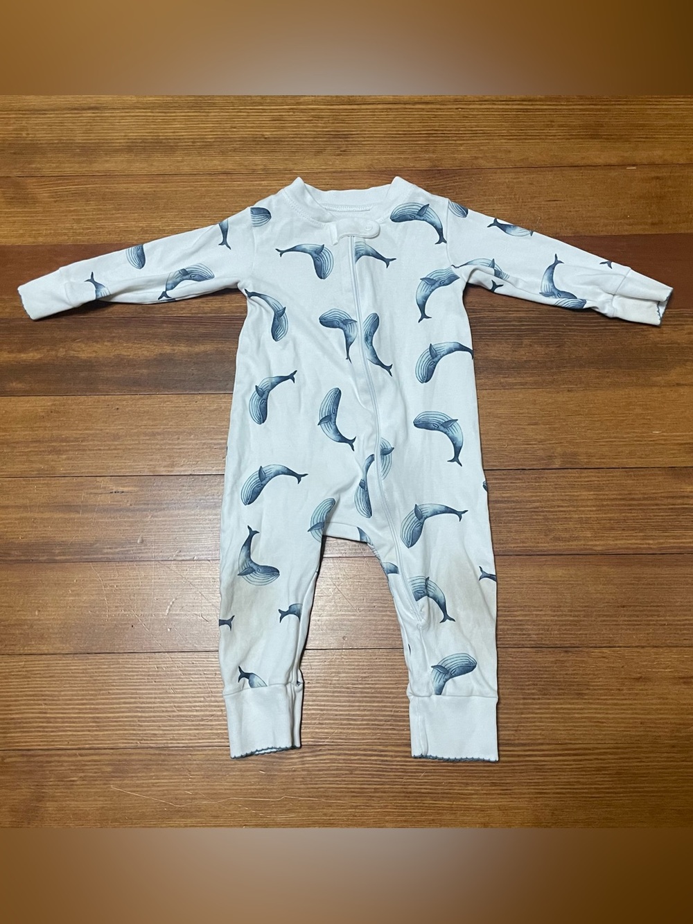 Sammy + Nat White Zip Up Pajamas Sleeper with Blue Whale Print Size 12 Months